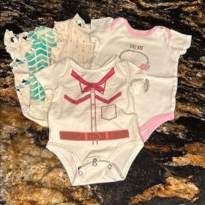 Western cowgirl baby girl bodysuit lot!